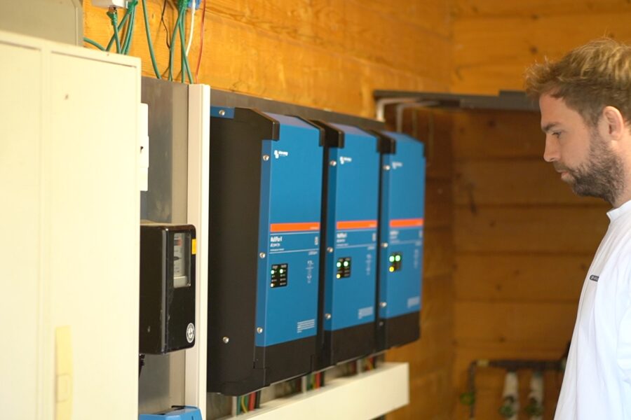 Victron Setup mit 3 Wechselrichtern und 10kW Dauerleistung